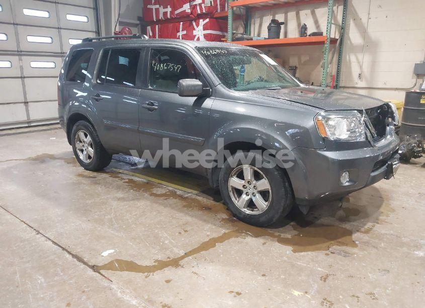 2011 Honda Pilot EX-L (VIN 5FNYF4H69BB081179) main photo