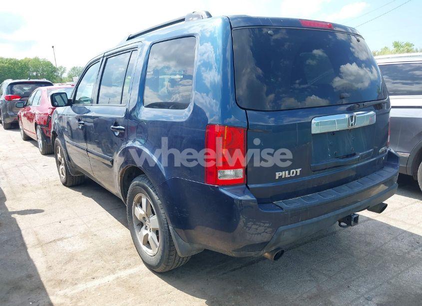 Photo 3 of 2010 Honda Pilot EX-L (VIN 5FNYF4H6XAB006831)