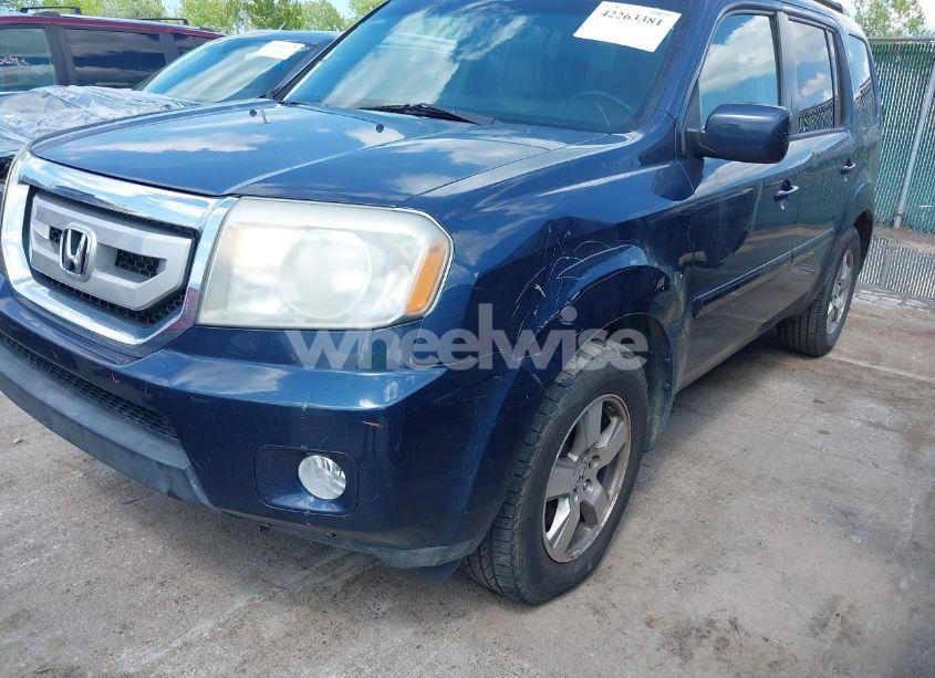 Photo 6 of 2010 Honda Pilot EX-L (VIN 5FNYF4H6XAB006831)