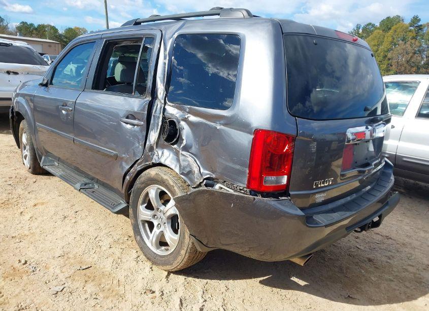 Photo 3 of 2015 Honda Pilot EX-L (VIN 5FNYF4H6XFB008196)