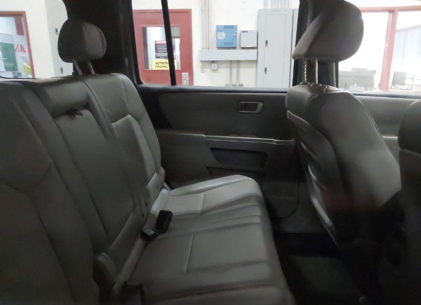 Photo 8 of 2011 Honda Pilot EX-L (VIN 5FNYF4H70BB012924)