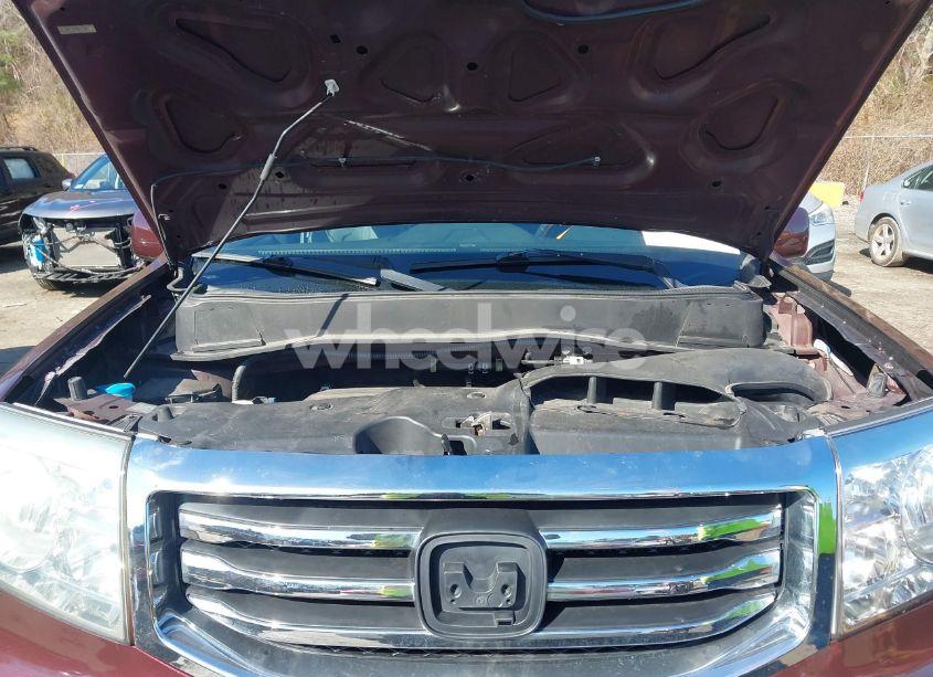 Photo 10 of 2011 Honda Pilot EX-L (VIN 5FNYF4H70BB038097)