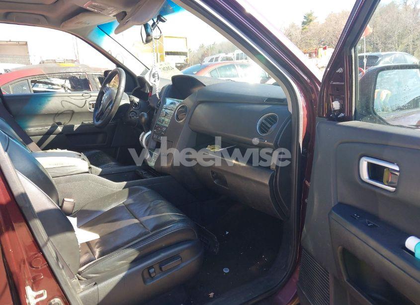 Photo 5 of 2011 Honda Pilot EX-L (VIN 5FNYF4H70BB038097)