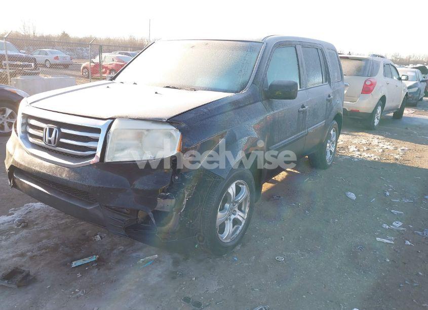 Photo 2 of 2014 Honda Pilot EX-L (VIN 5FNYF4H70EB002480)