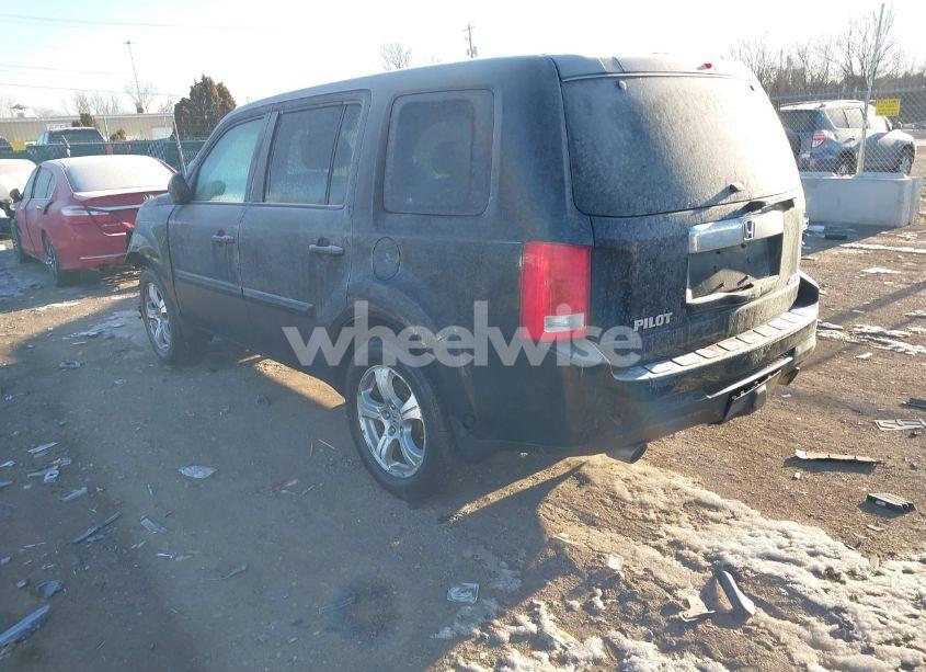 Photo 3 of 2014 Honda Pilot EX-L (VIN 5FNYF4H70EB002480)