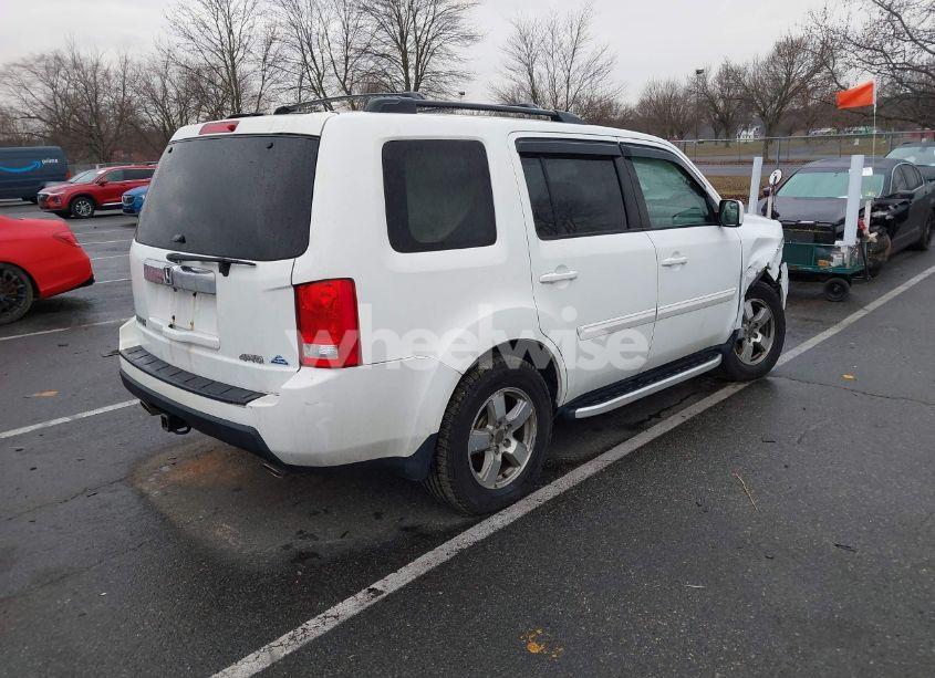 Photo 4 of 2011 Honda Pilot EX-L (VIN 5FNYF4H71BB084862)