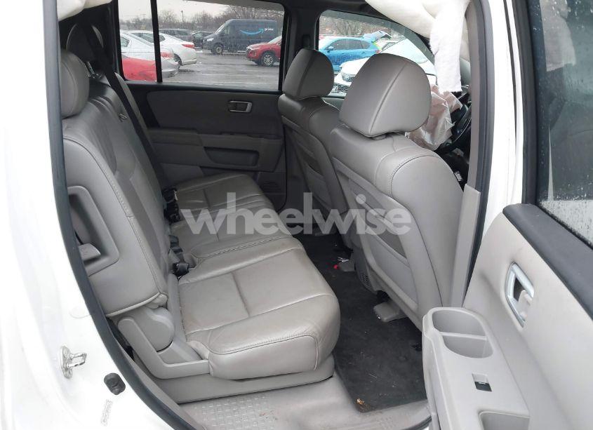 Photo 8 of 2011 Honda Pilot EX-L (VIN 5FNYF4H71BB084862)