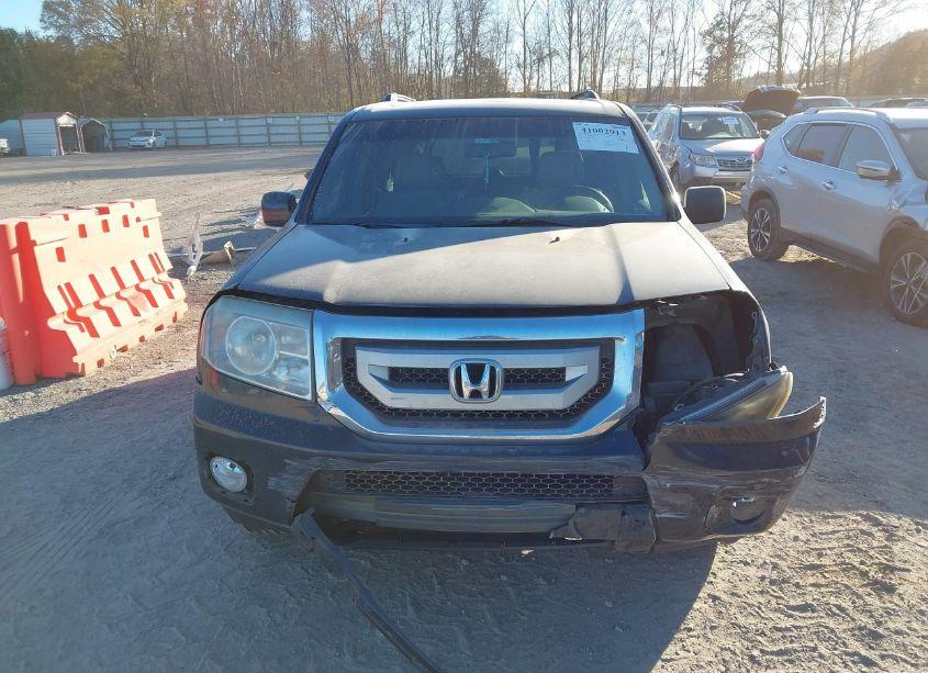 Photo 12 of 2011 Honda Pilot EX-L (VIN 5FNYF4H71BB090581)