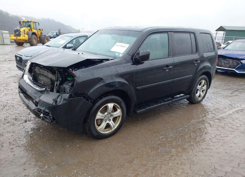 Photo 2 of 2014 Honda Pilot EX-L (VIN 5FNYF4H71EB021748)