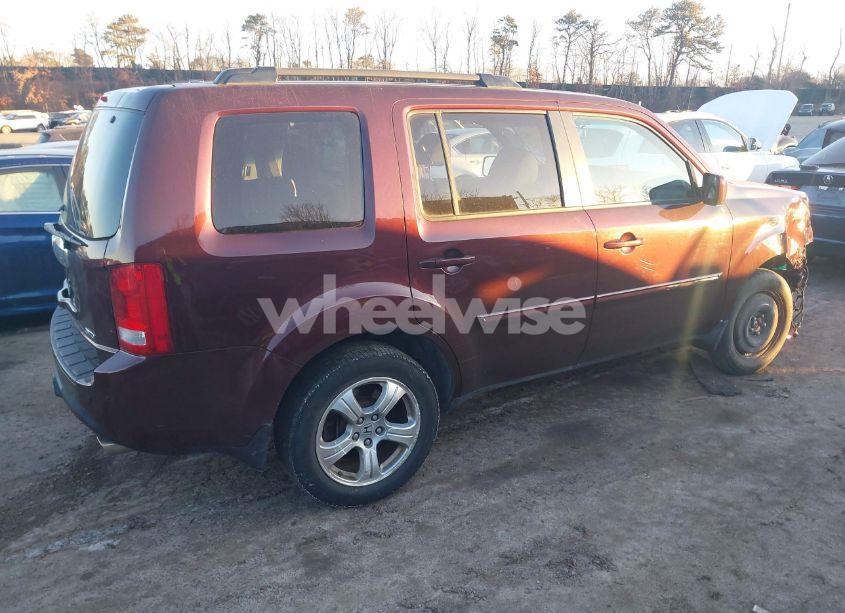 Photo 4 of 2015 Honda Pilot EX-L (VIN 5FNYF4H71FB017880)