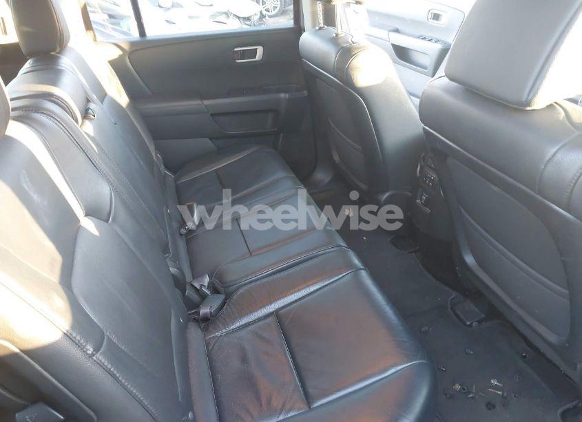 Photo 8 of 2015 Honda Pilot EX-L (VIN 5FNYF4H71FB017880)