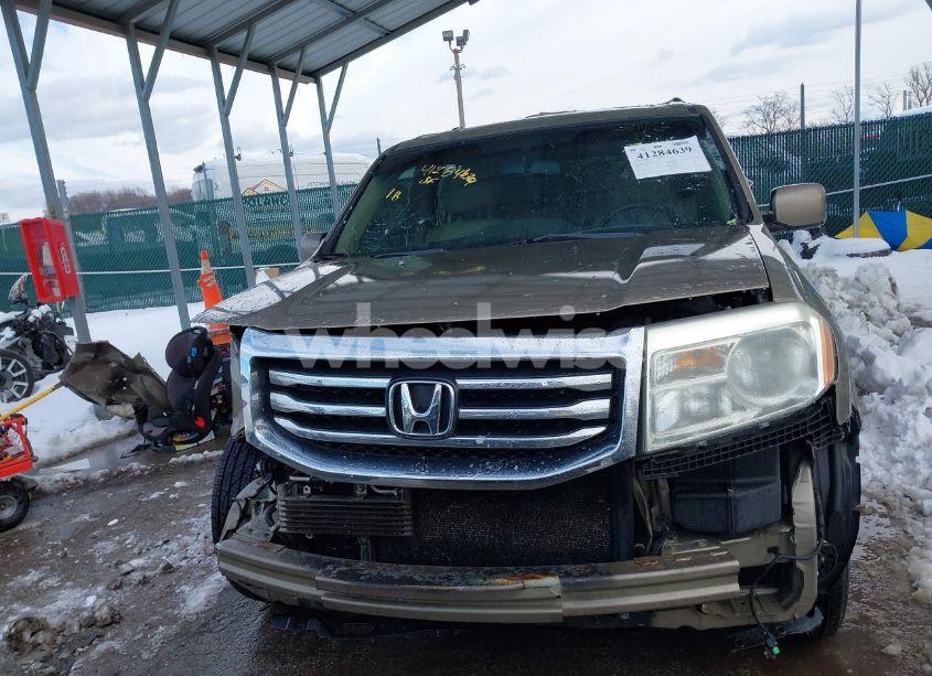 Photo 13 of 2011 Honda Pilot EX-L (VIN 5FNYF4H74BB020265)