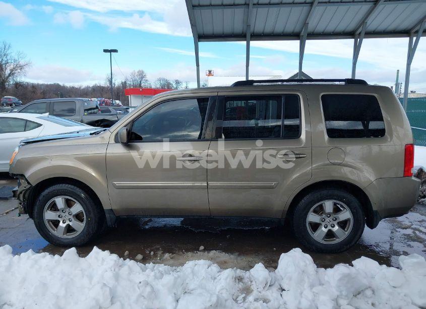 Photo 15 of 2011 Honda Pilot EX-L (VIN 5FNYF4H74BB020265)