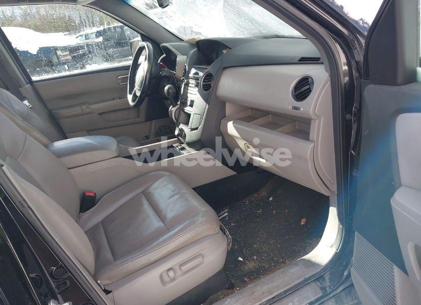 Photo 5 of 2013 Honda Pilot EX-L (VIN 5FNYF4H74DB080386)