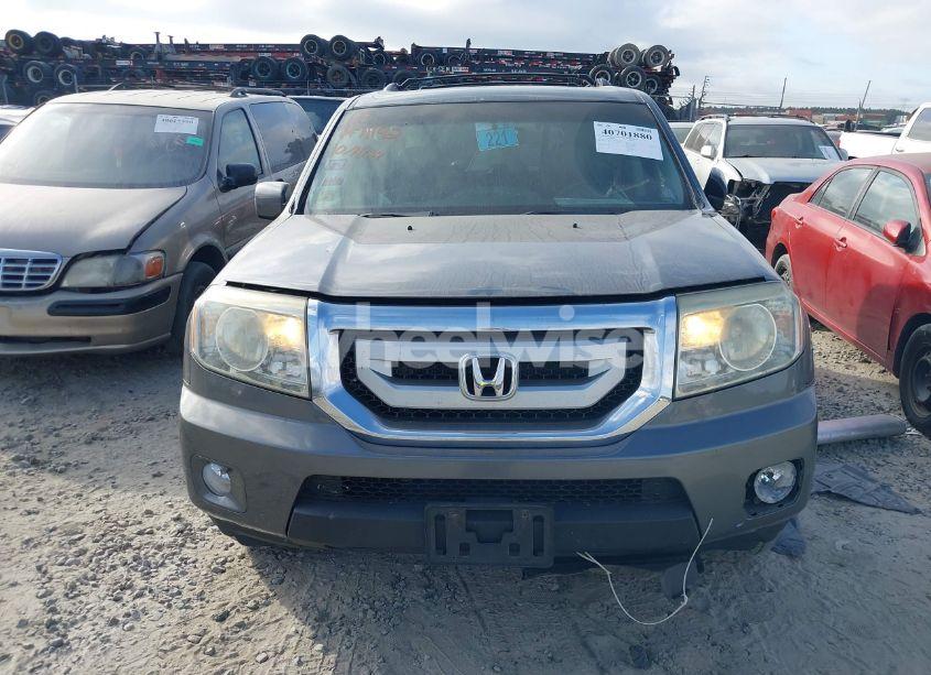 Photo 12 of 2011 Honda Pilot EX-L (VIN 5FNYF4H75BB018539)
