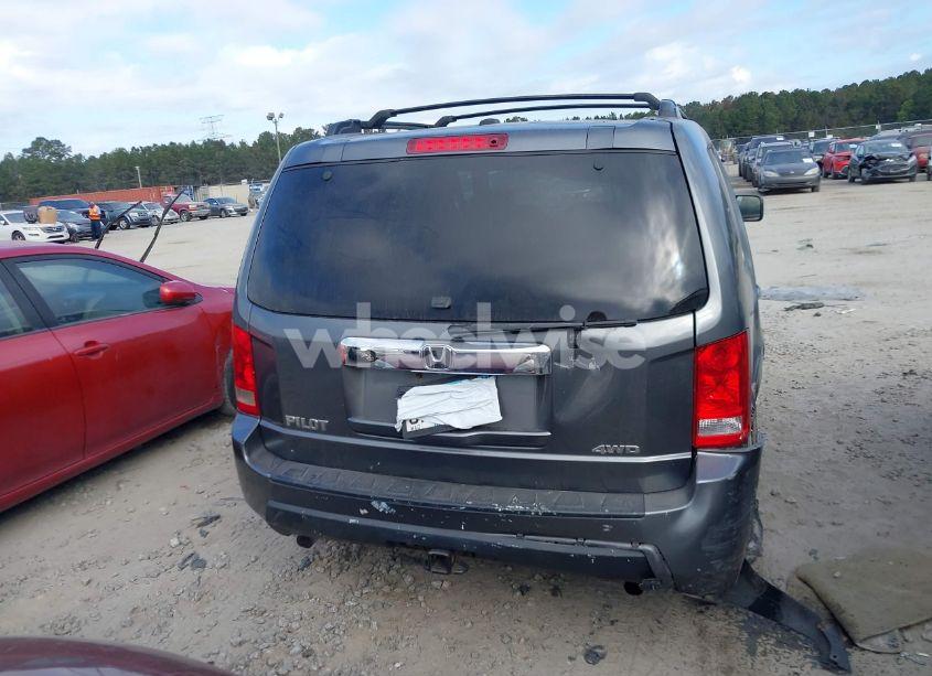 Photo 16 of 2011 Honda Pilot EX-L (VIN 5FNYF4H75BB018539)