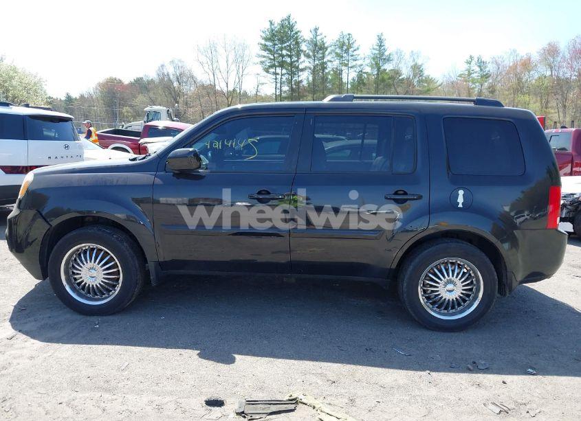 Photo 14 of 2013 Honda Pilot EX-L (VIN 5FNYF4H75DB002151)