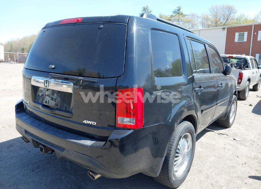 Photo 4 of 2013 Honda Pilot EX-L (VIN 5FNYF4H75DB002151)