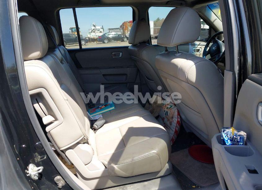 Photo 8 of 2013 Honda Pilot EX-L (VIN 5FNYF4H75DB002151)