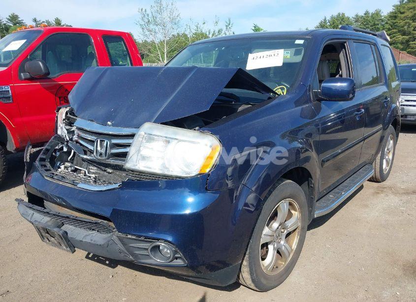 Photo 2 of 2013 Honda Pilot EX-L (VIN 5FNYF4H75DB063094)