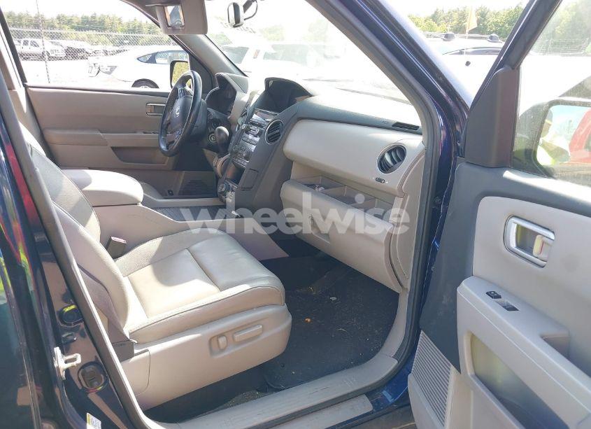 Photo 5 of 2013 Honda Pilot EX-L (VIN 5FNYF4H75DB063094)