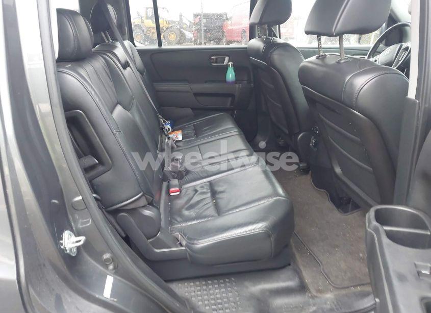 Photo 8 of 2011 Honda Pilot EX-L (VIN 5FNYF4H76BB012880)