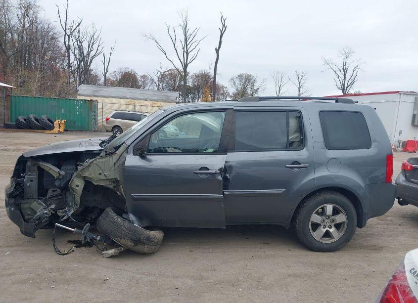 Photo 14 of 2011 Honda Pilot EX-L (VIN 5FNYF4H76BB023779)