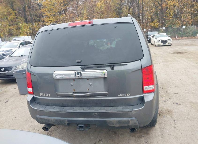 Photo 16 of 2011 Honda Pilot EX-L (VIN 5FNYF4H76BB023779)