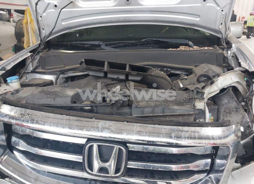 Photo 10 of 2013 Honda Pilot EX-L (VIN 5FNYF4H76DB067204)