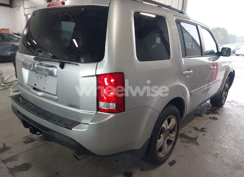 Photo 4 of 2013 Honda Pilot EX-L (VIN 5FNYF4H76DB067204)