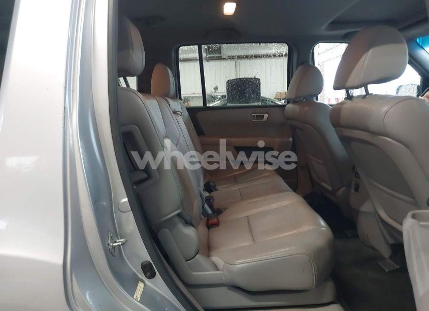 Photo 8 of 2013 Honda Pilot EX-L (VIN 5FNYF4H76DB067204)