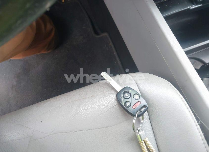 Photo 11 of 2012 Honda Pilot EX-L (VIN 5FNYF4H77CB011299)