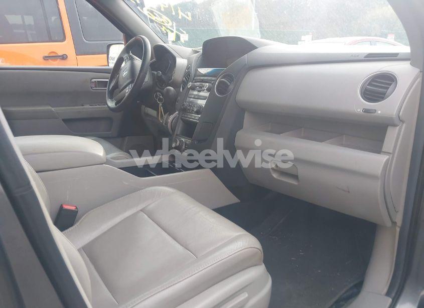 Photo 5 of 2012 Honda Pilot EX-L (VIN 5FNYF4H77CB011299)