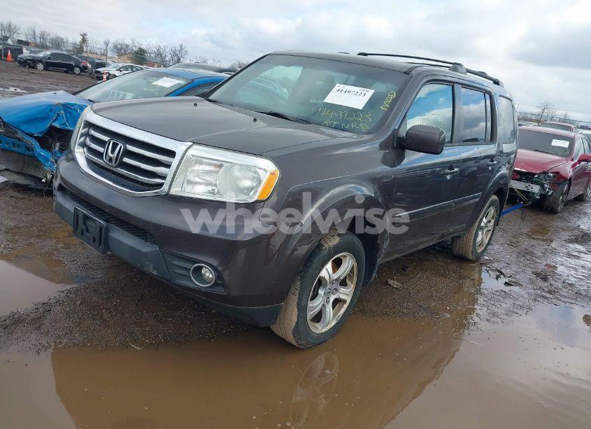 Photo 2 of 2012 Honda Pilot EX-L (VIN 5FNYF4H77CB015563)