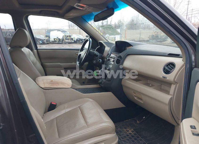 Photo 5 of 2012 Honda Pilot EX-L (VIN 5FNYF4H77CB015563)
