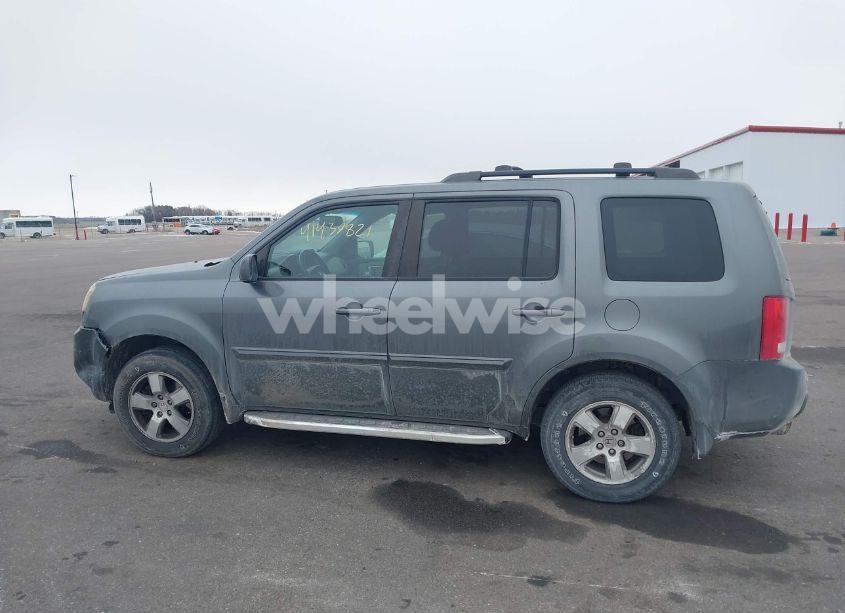 Photo 15 of 2011 Honda Pilot EX-L (VIN 5FNYF4H78BB086107)