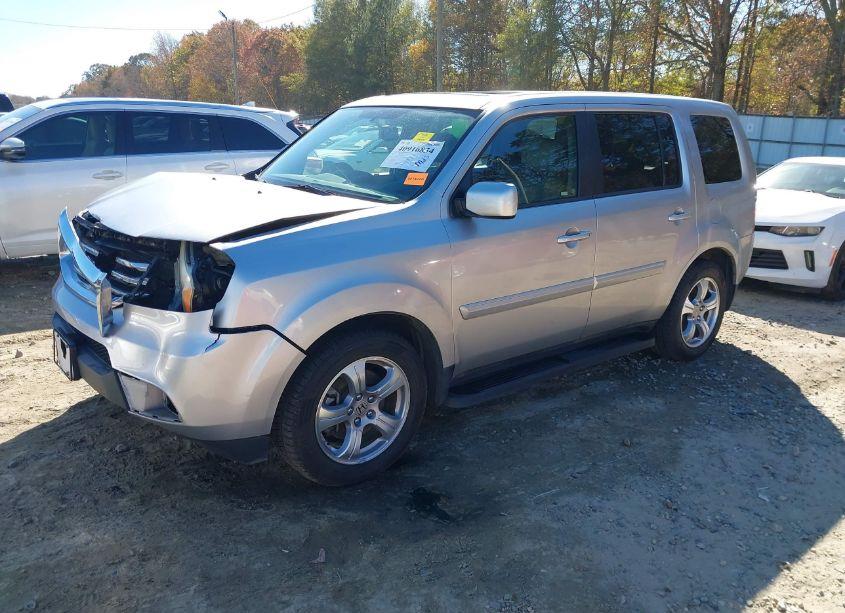 Photo 2 of 2013 Honda Pilot EX-L (VIN 5FNYF4H78DB027870)