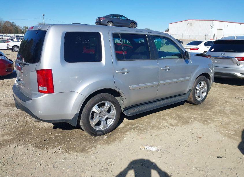 Photo 4 of 2013 Honda Pilot EX-L (VIN 5FNYF4H78DB027870)