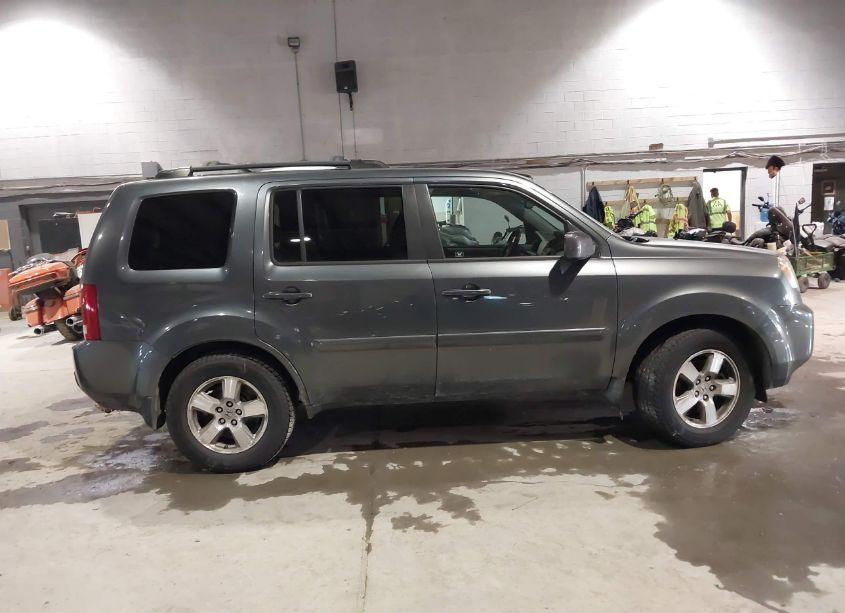 Photo 13 of 2011 Honda Pilot EX-L (VIN 5FNYF4H79BB029611)