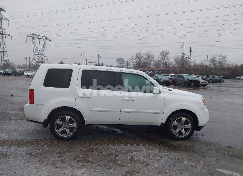 Photo 13 of 2014 Honda Pilot EX-L (VIN 5FNYF4H79EB024798)