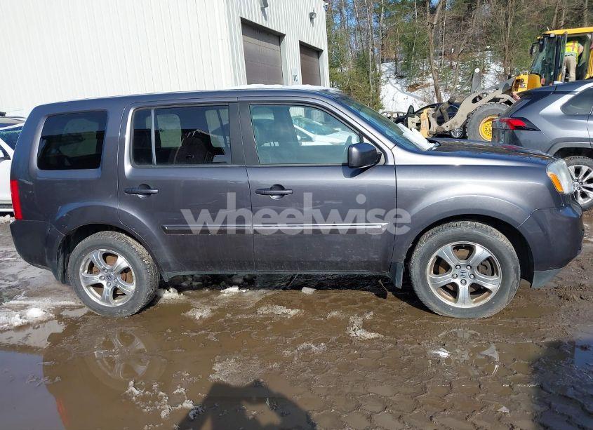 Photo 12 of 2015 Honda Pilot EX-L (VIN 5FNYF4H79FB043787)