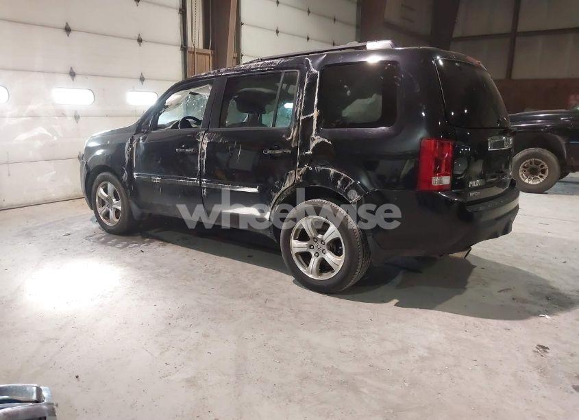 Photo 3 of 2015 Honda Pilot EX-L (VIN 5FNYF4H79FB068947)