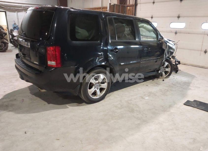 Photo 4 of 2015 Honda Pilot EX-L (VIN 5FNYF4H79FB068947)