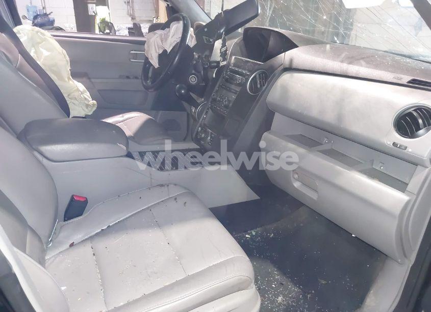 Photo 5 of 2015 Honda Pilot EX-L (VIN 5FNYF4H79FB068947)