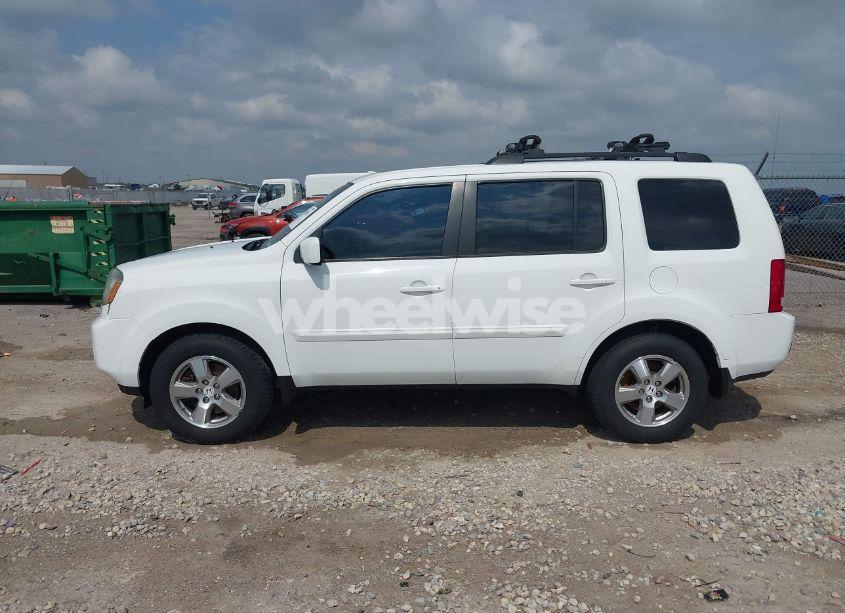 Photo 14 of 2011 Honda Pilot EX-L (VIN 5FNYF4H7XBB059426)
