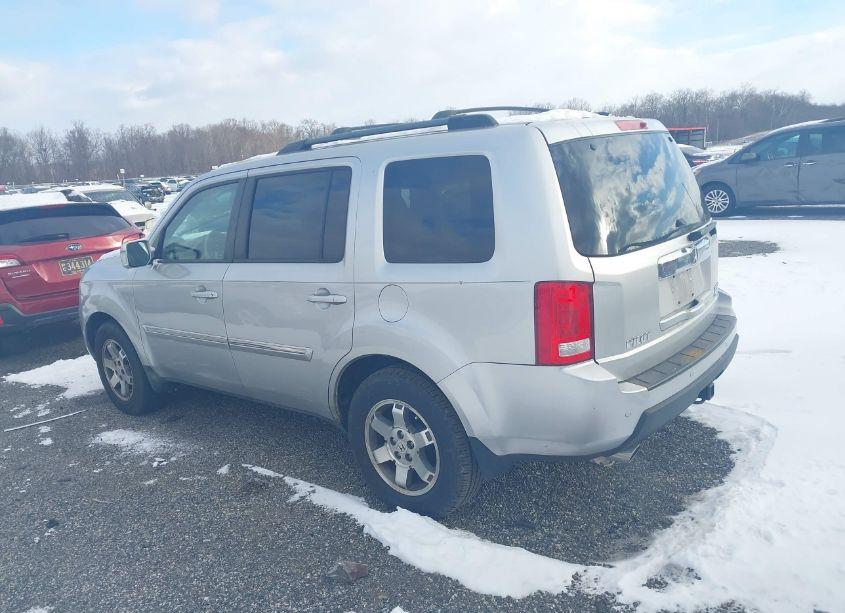 Photo 14 of 2010 Honda Pilot TOURING (VIN 5FNYF4H84AB023142)