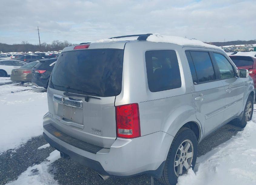 Photo 16 of 2010 Honda Pilot TOURING (VIN 5FNYF4H84AB023142)