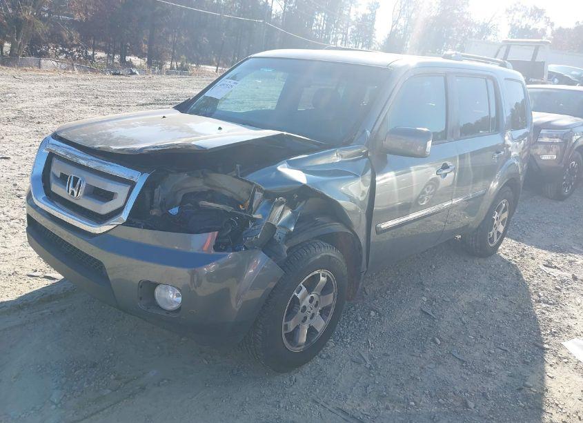 Photo 2 of 2010 Honda Pilot TOURING (VIN 5FNYF4H86AB038760)