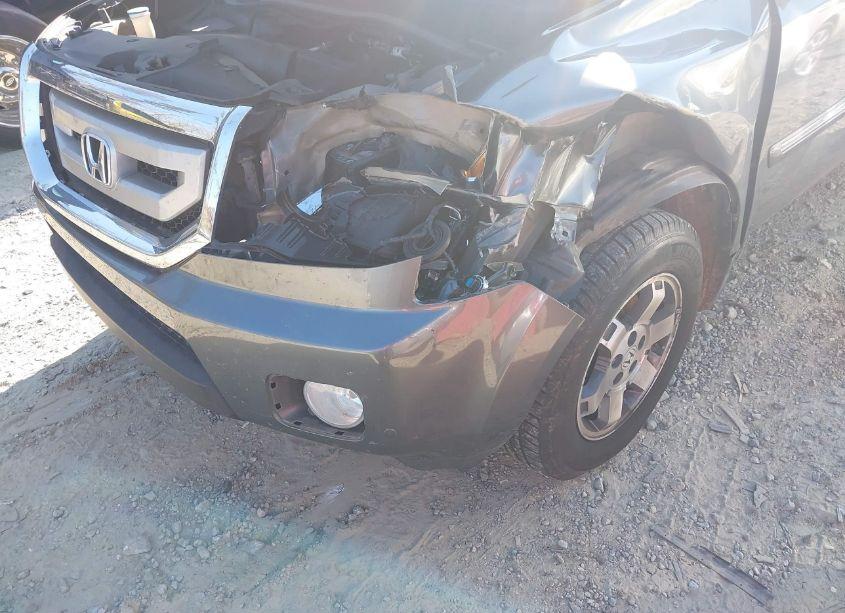 Photo 6 of 2010 Honda Pilot TOURING (VIN 5FNYF4H86AB038760)