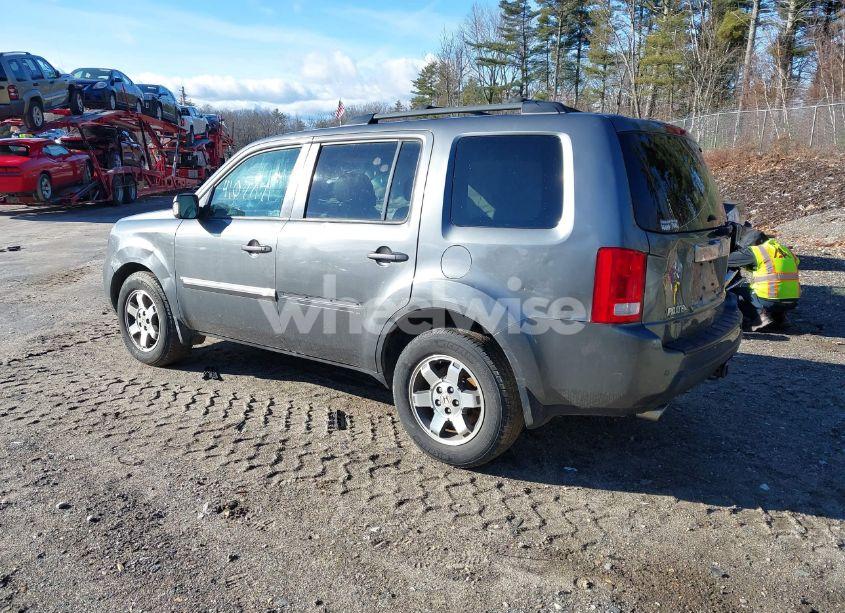 Photo 3 of 2011 Honda Pilot TOURING (VIN 5FNYF4H90BB037338)